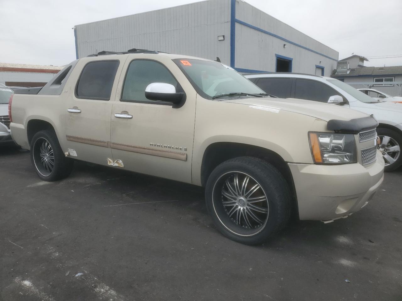 2007 CHEVROLET AVALANCHE K1500 photo 4