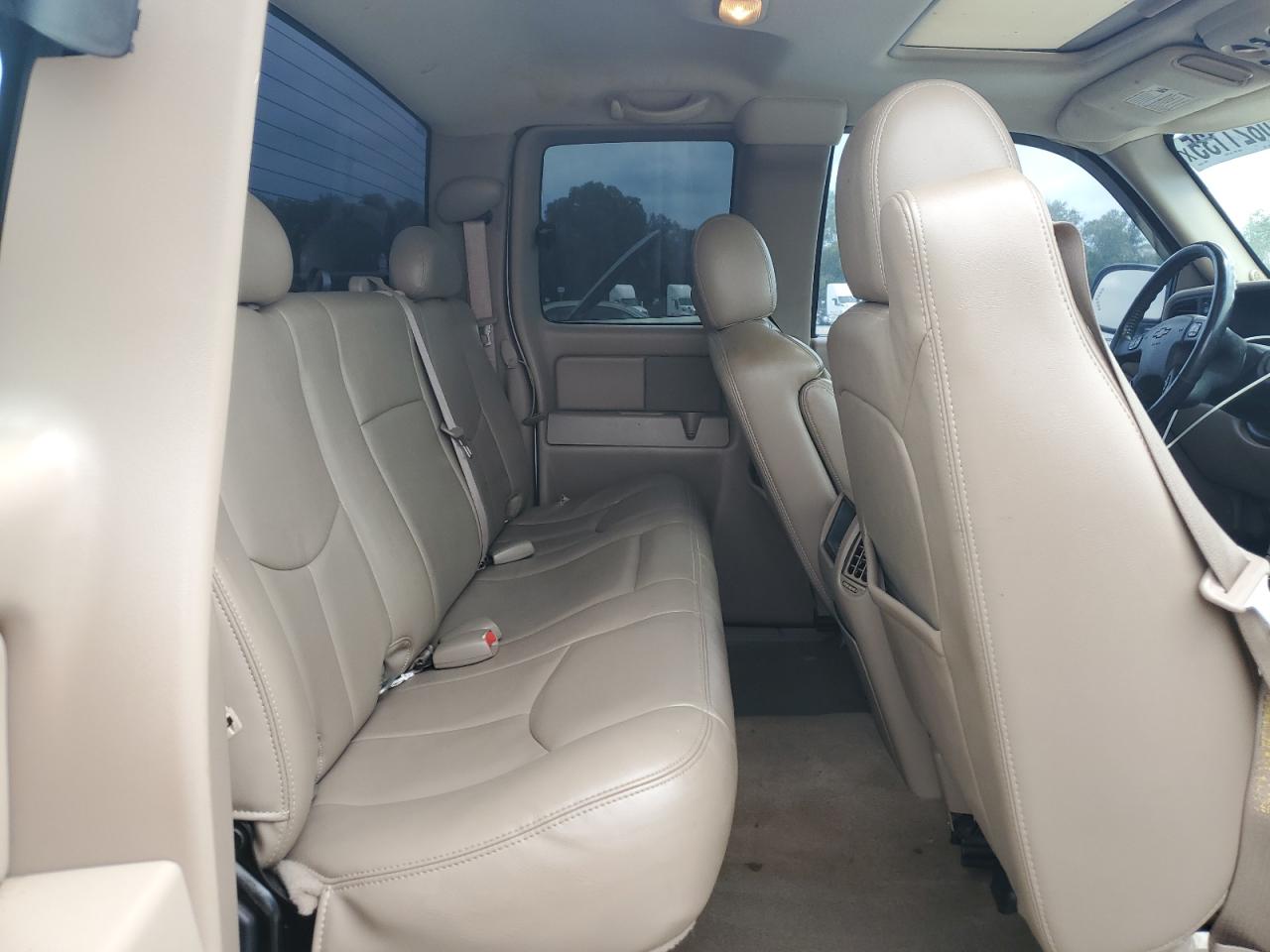 2007 CHEVROLET SILVERADO K1500 CLASSIC photo 28