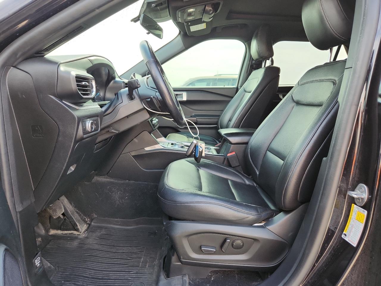 2020 FORD EXPLORER XLT photo 19