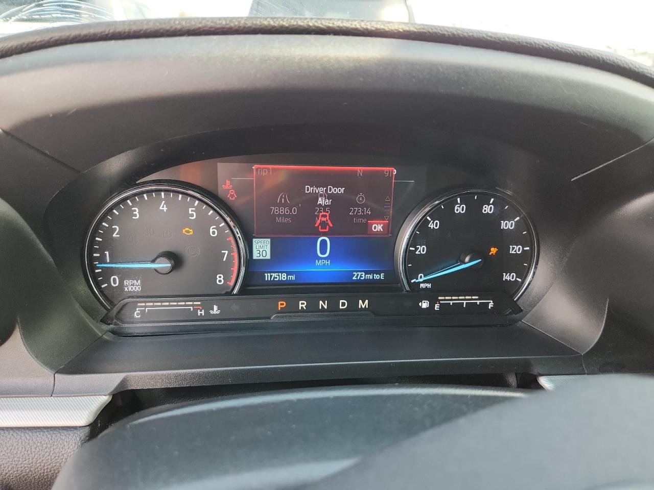 2020 FORD EXPLORER XLT photo 25