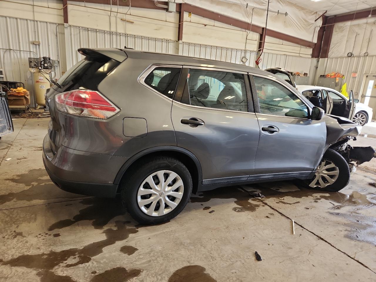 2016 NISSAN ROGUE S photo 5
