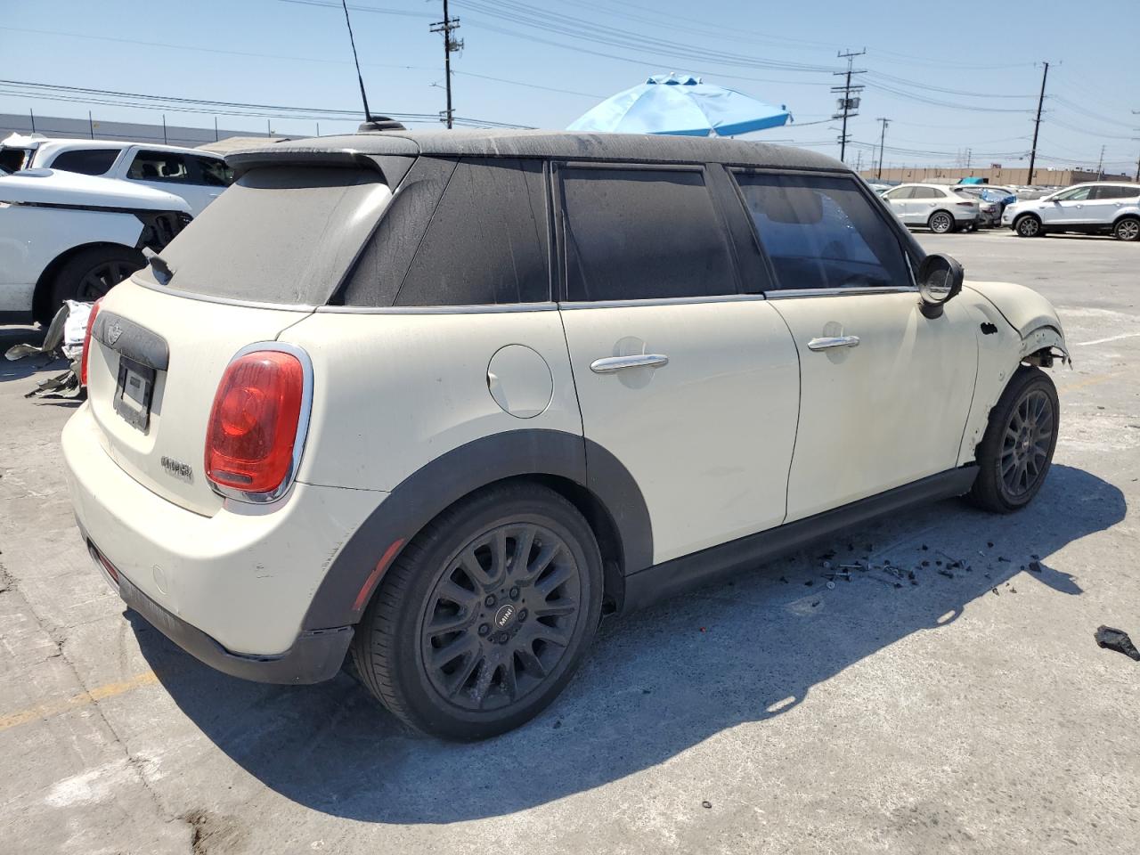 2016 MINI COOPER photo 5