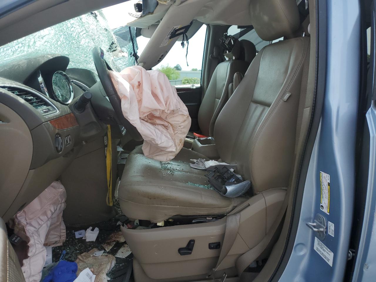 2013 CHRYSLER TOWN & COUNTRY TOURING photo 7
