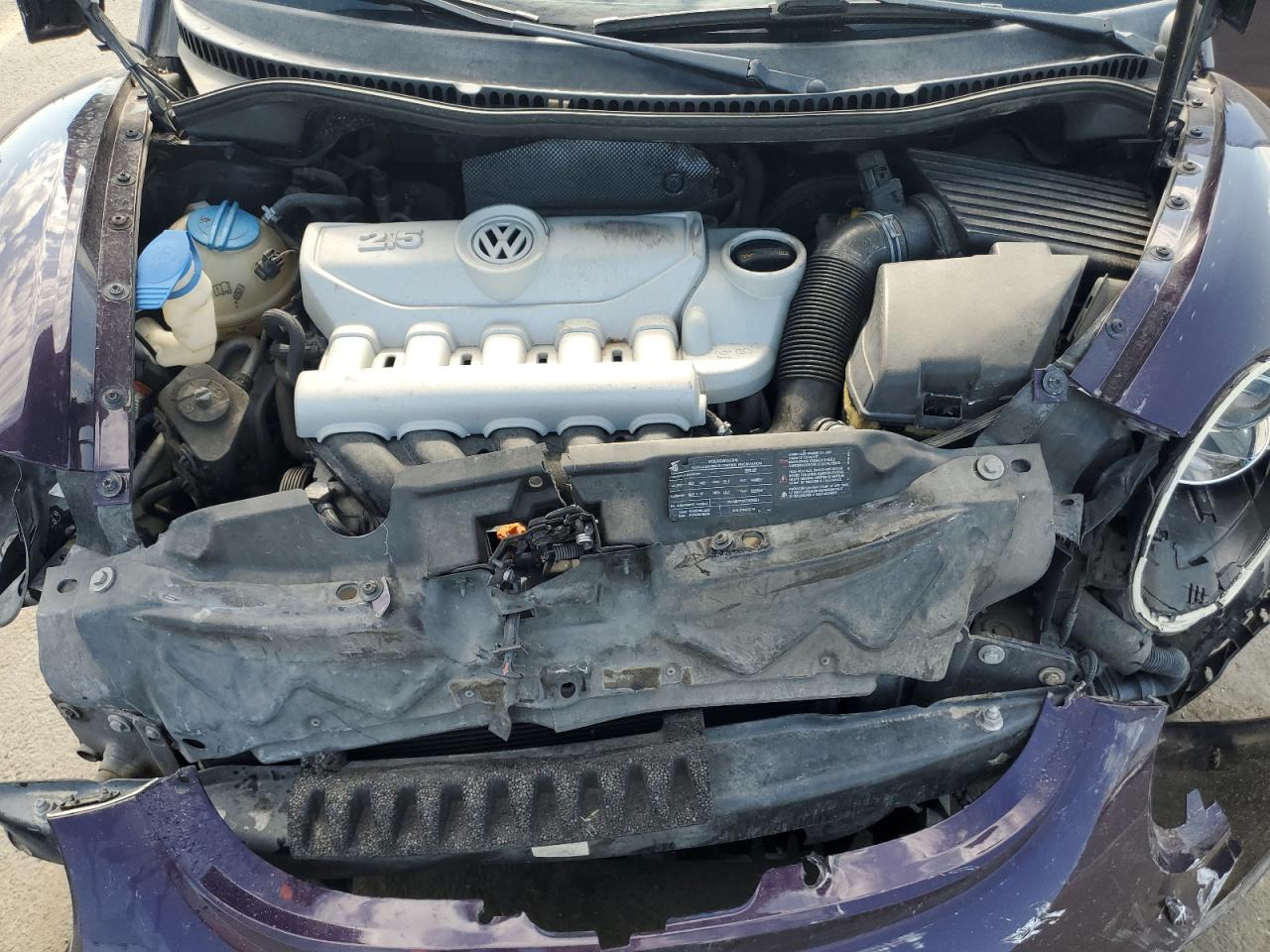 2009 VOLKSWAGEN NEW BEETLE S photo 11