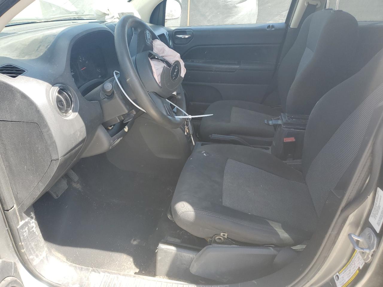 2012 JEEP COMPASS photo 7