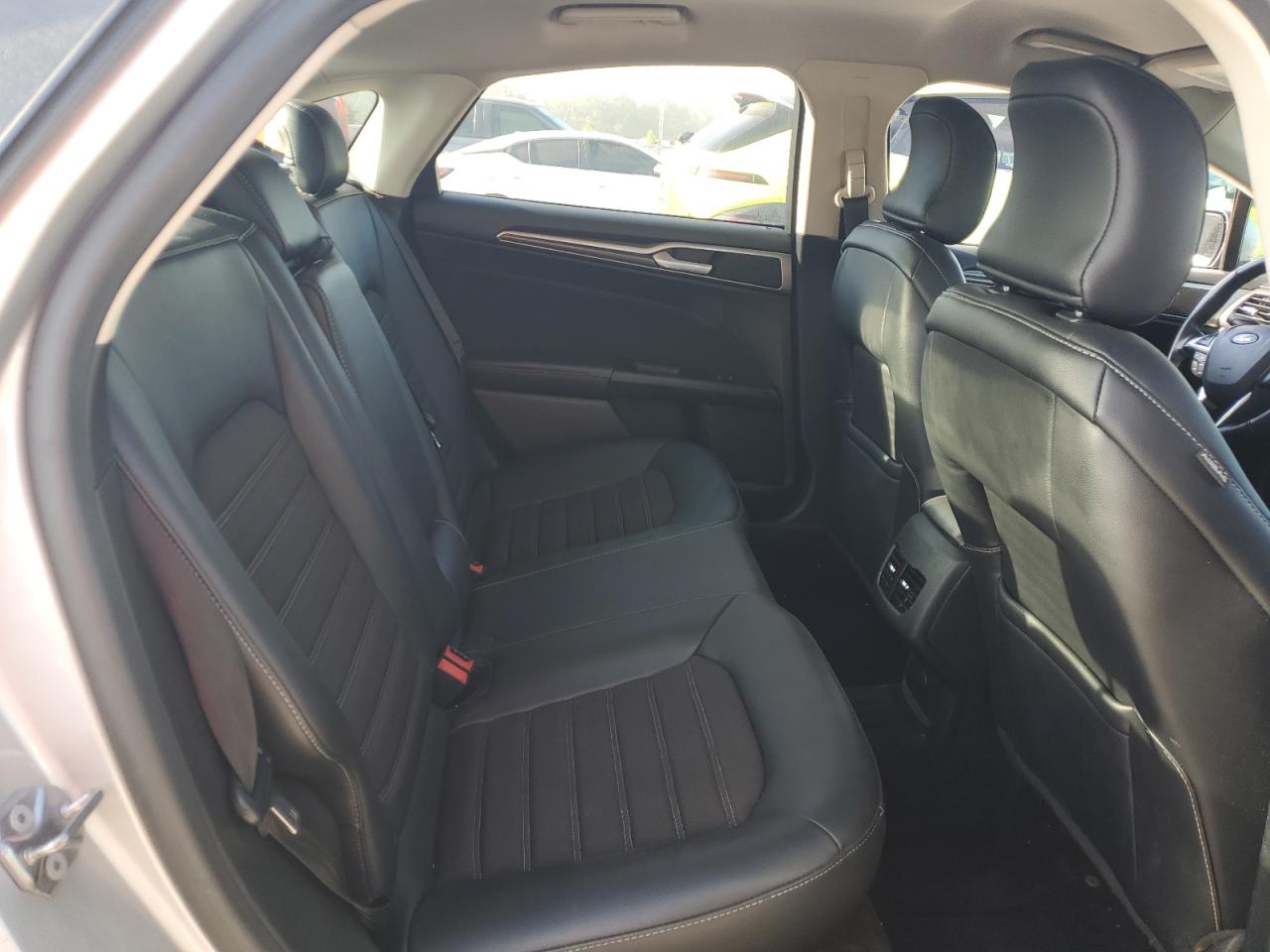 2017 FORD FUSION SE photo 10