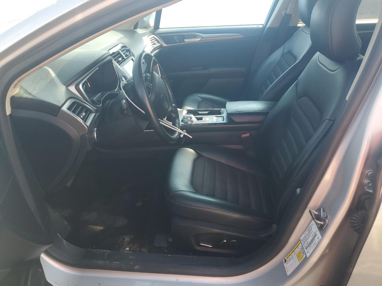 2017 FORD FUSION SE photo 7