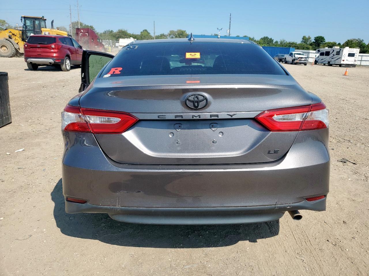 2020 TOYOTA CAMRY LE photo 16