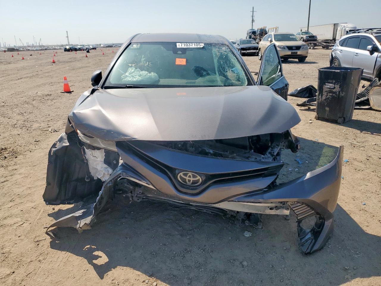 2020 TOYOTA CAMRY LE photo 13