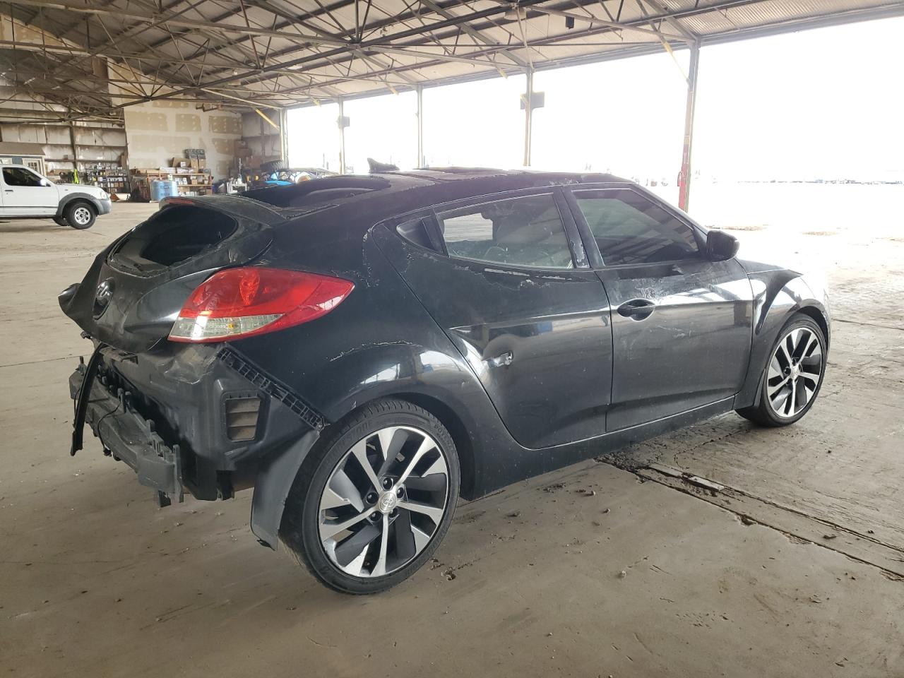 2013 HYUNDAI VELOSTER BASE photo 5
