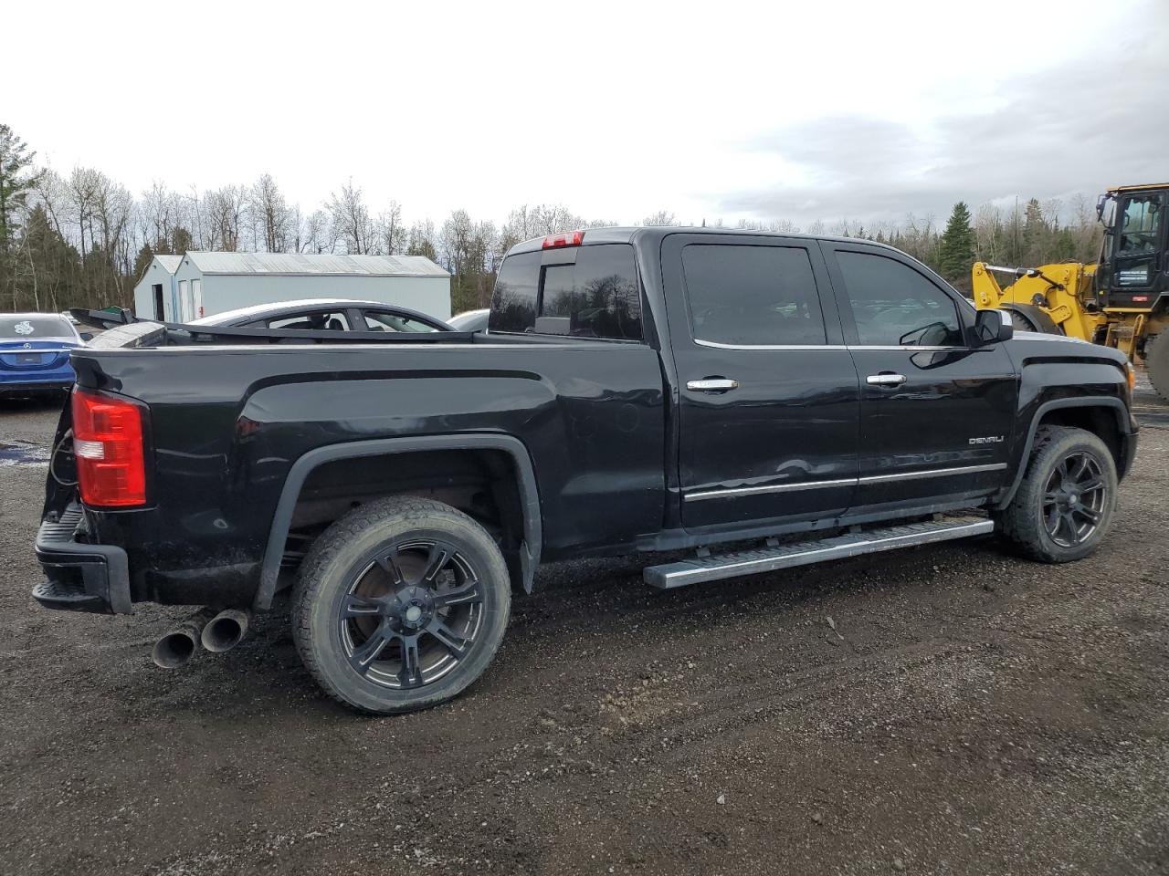 2015 GMC SIERRA K1500 DENALI photo 3
