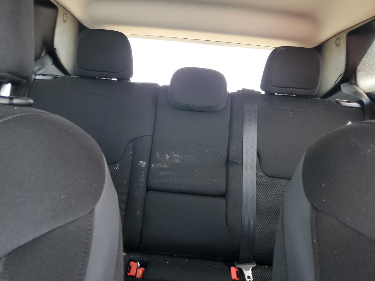 2020 JEEP RENEGADE LATITUDE photo 19