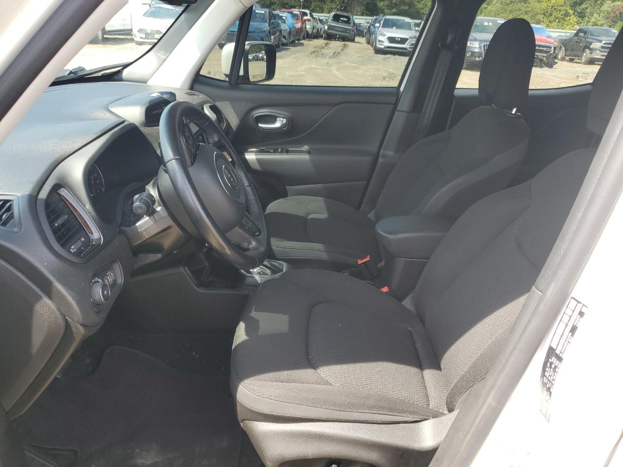 2020 JEEP RENEGADE LATITUDE photo 13