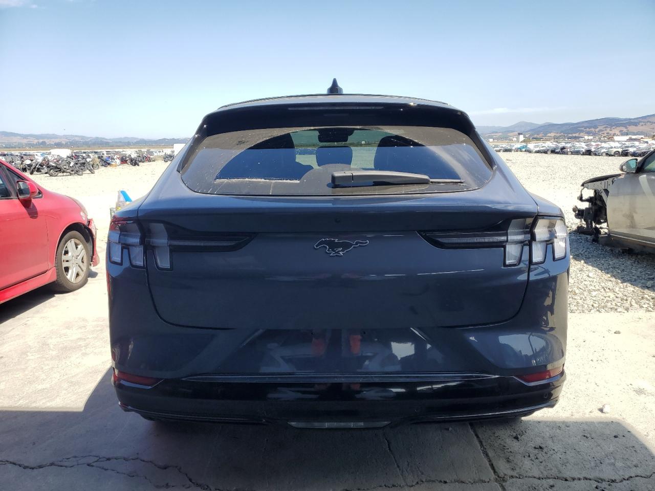 2021 FORD MUSTANG MACH-E PREMIUM photo 6