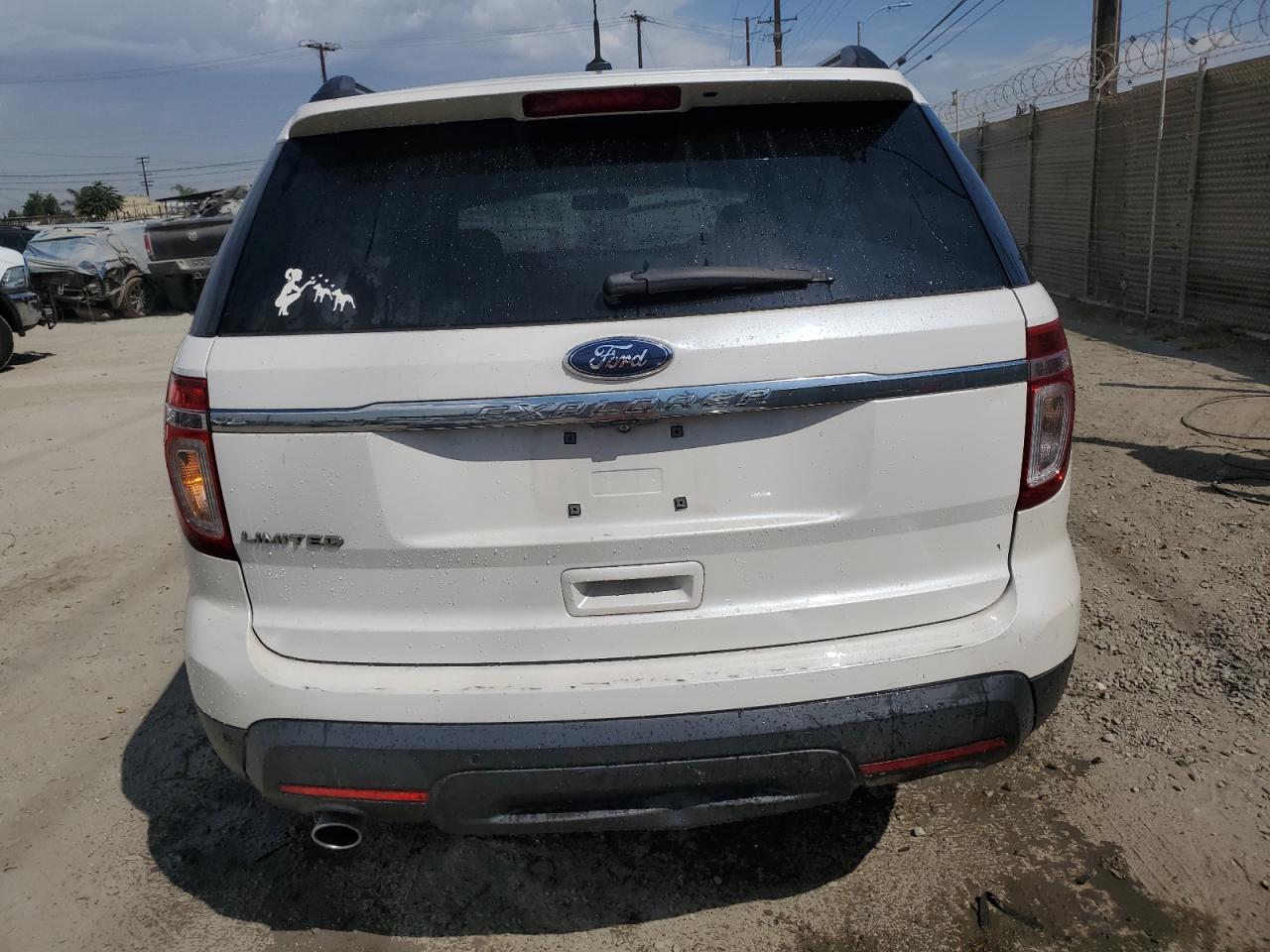 2015 FORD EXPLORER photo 16