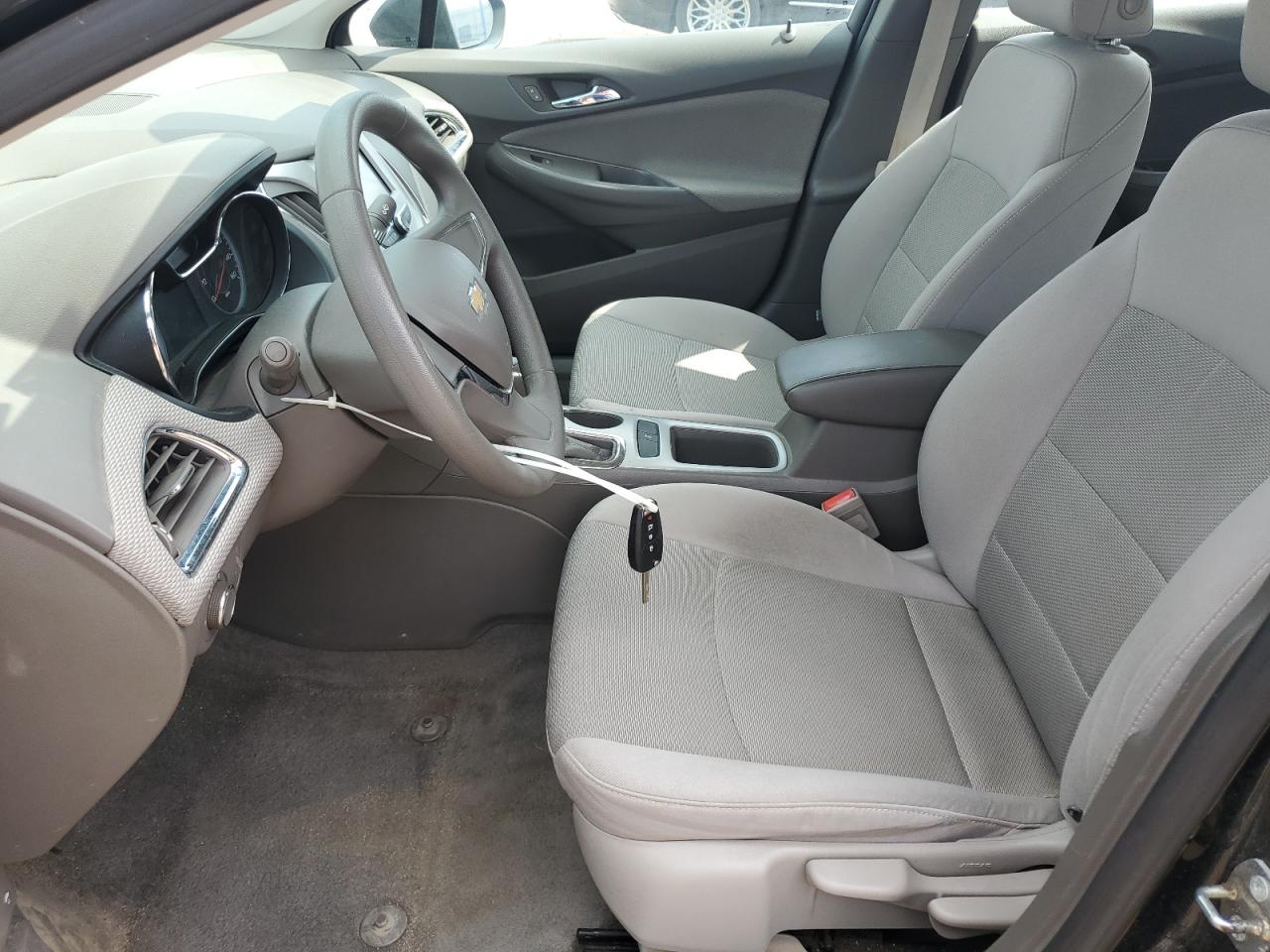 2016 CHEVROLET CRUZE LS photo 19