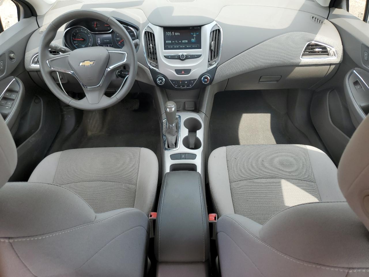 2016 CHEVROLET CRUZE LS photo 22
