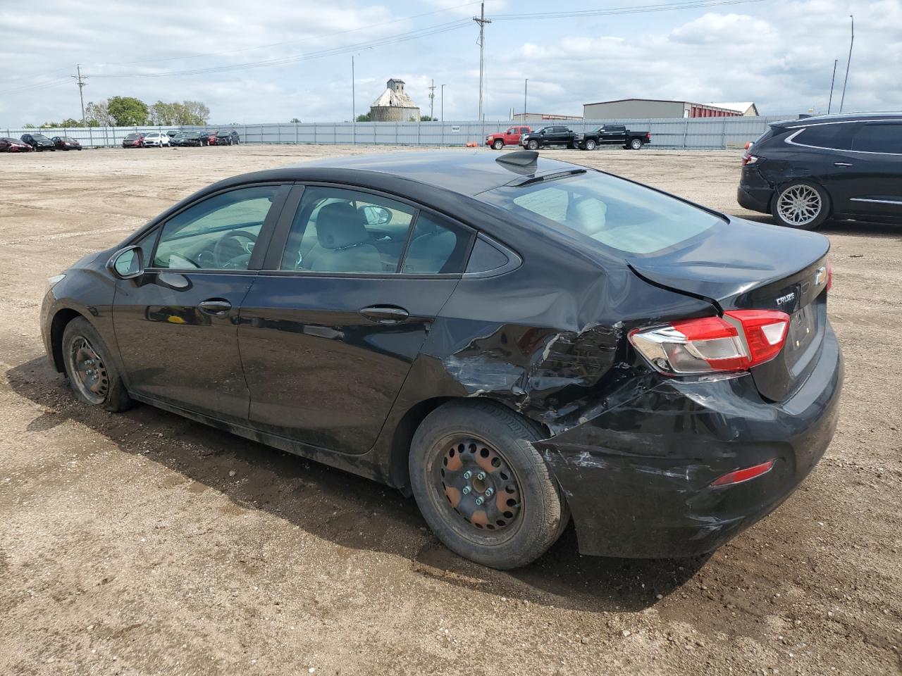 2016 CHEVROLET CRUZE LS photo 4