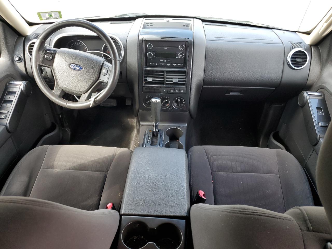 2010 FORD EXPLORER XLT photo 8