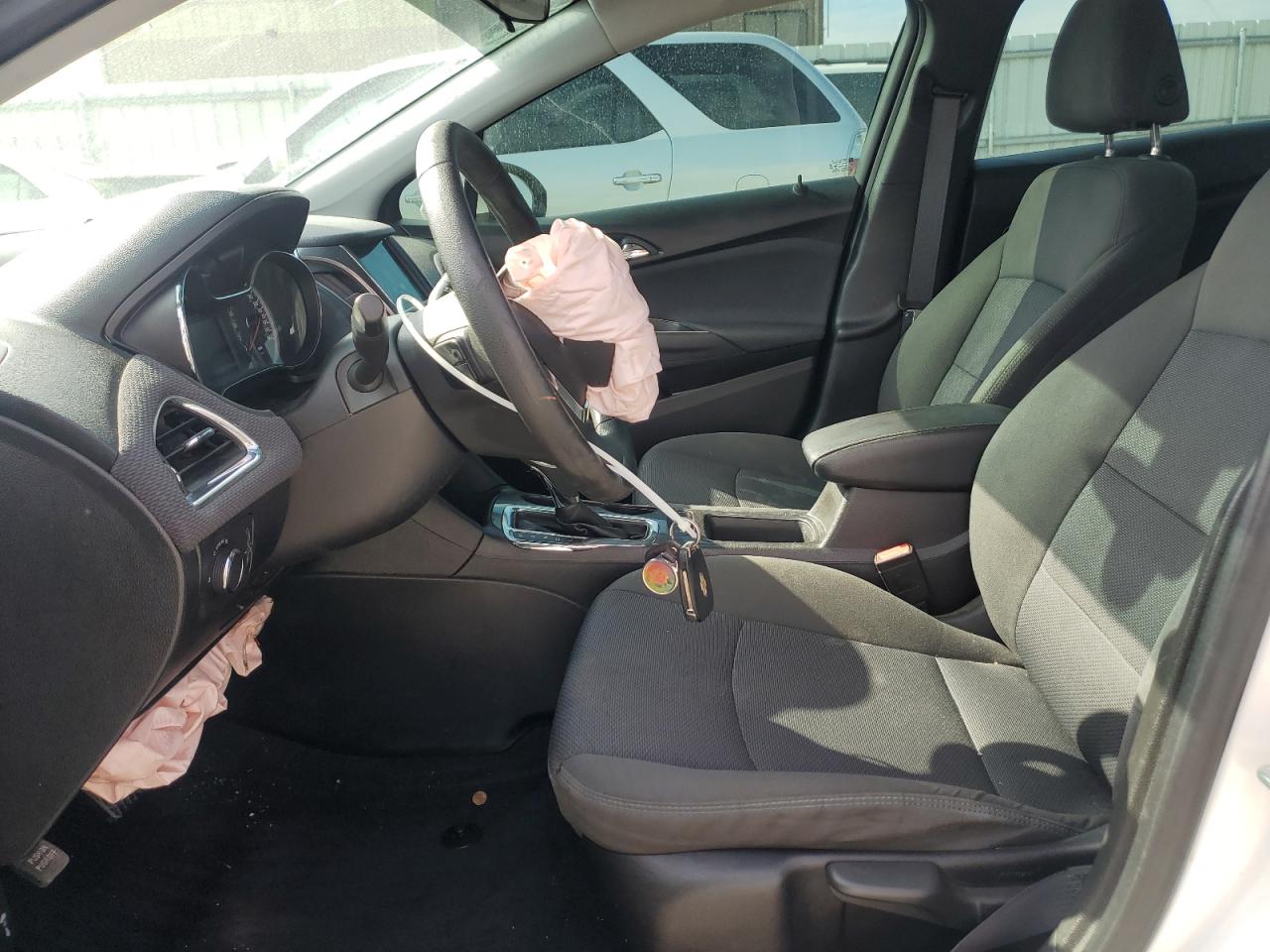 2019 CHEVROLET CRUZE LT photo 19