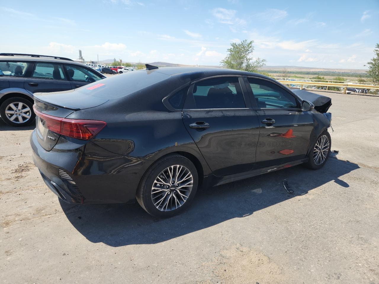 2024 KIA FORTE GT LINE photo 5