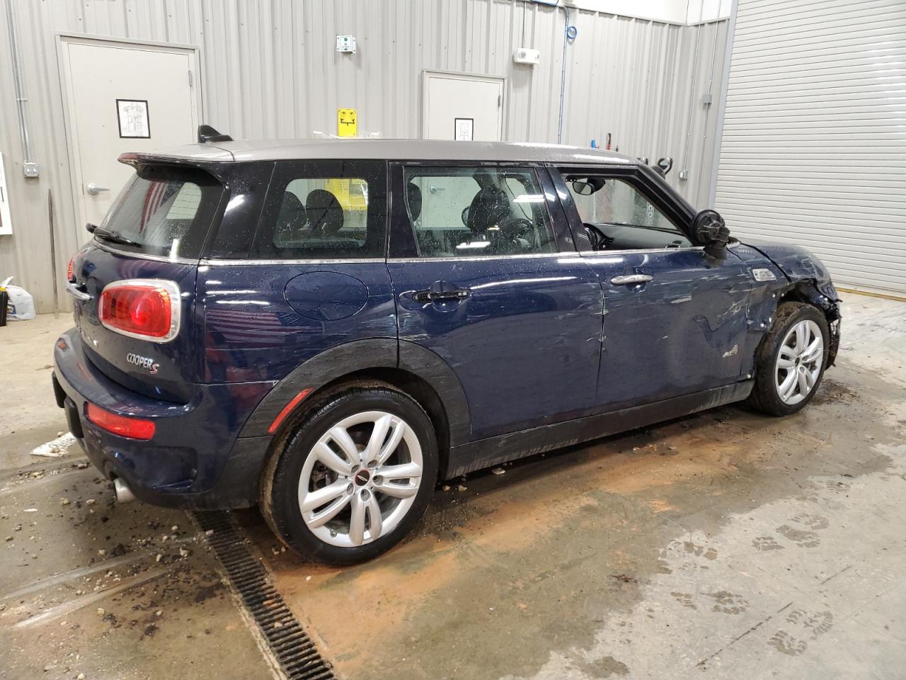 2017 MINI COOPER S CLUBMAN ALL4 photo 3