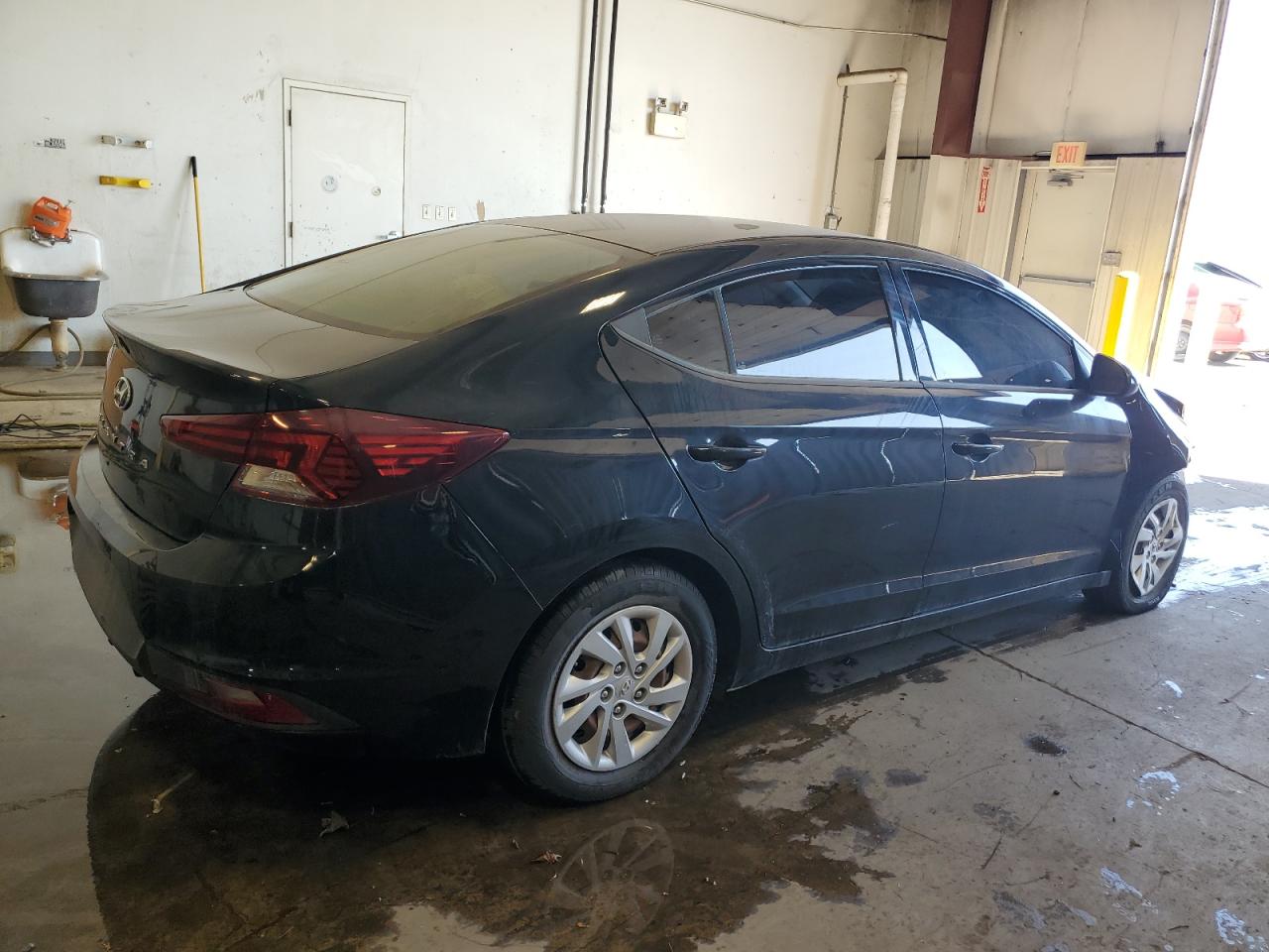 2019 HYUNDAI ELANTRA SE photo 7