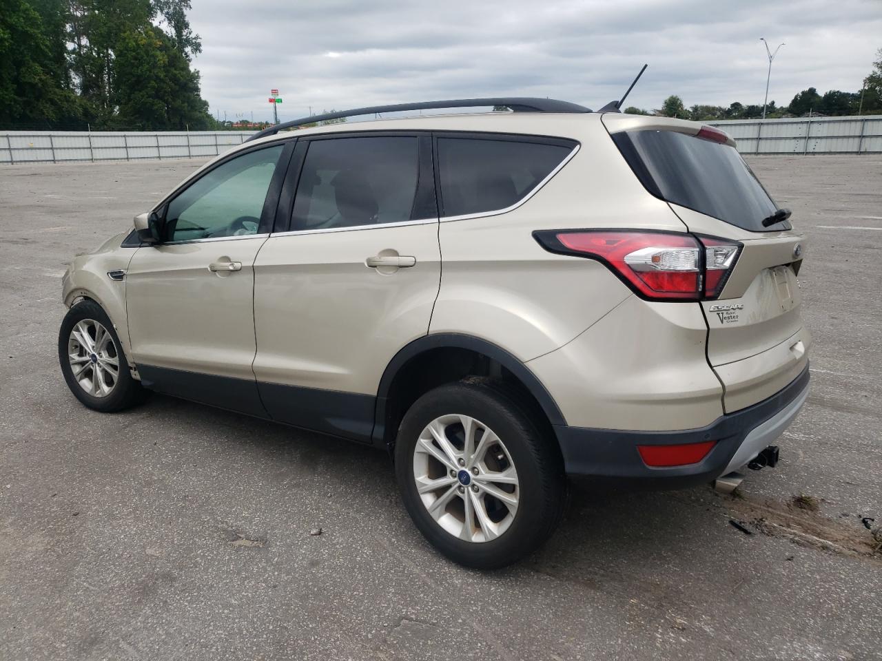 2018 FORD ESCAPE SEL photo 3