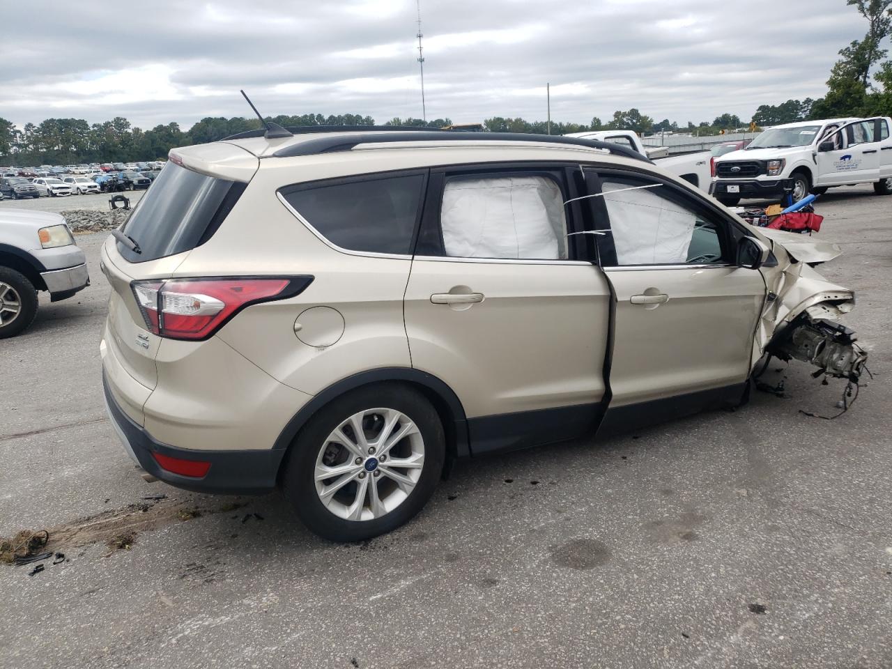 2018 FORD ESCAPE SEL photo 5