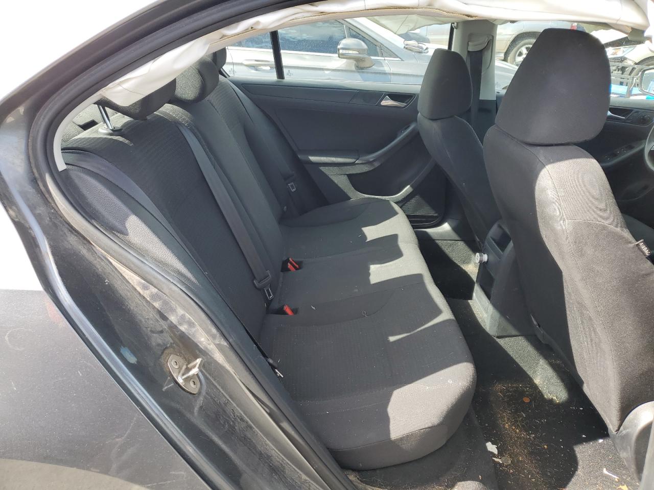 2015 VOLKSWAGEN JETTA BASE photo 19