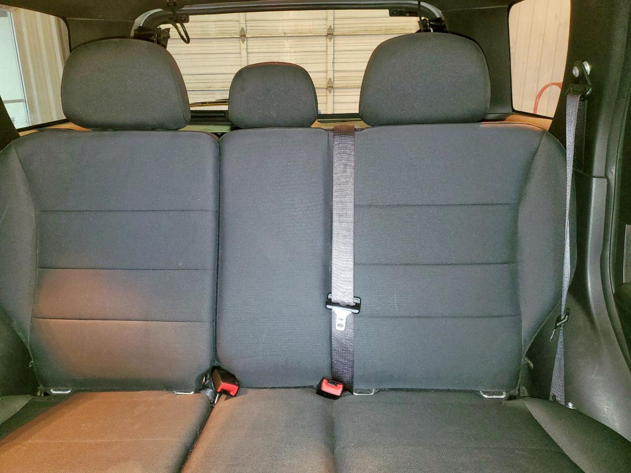2011 FORD ESCAPE XLT photo 28