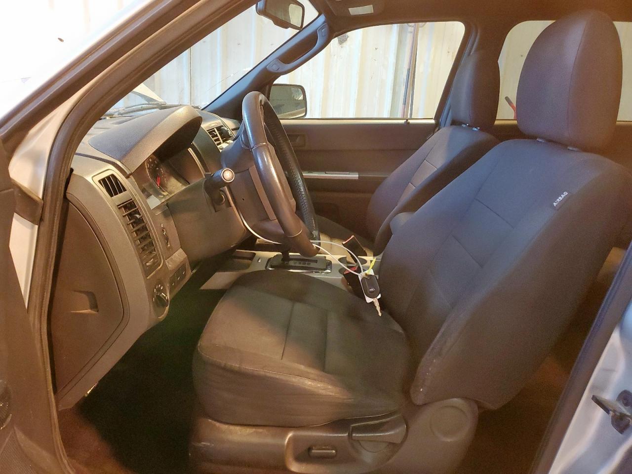 2011 FORD ESCAPE XLT photo 19