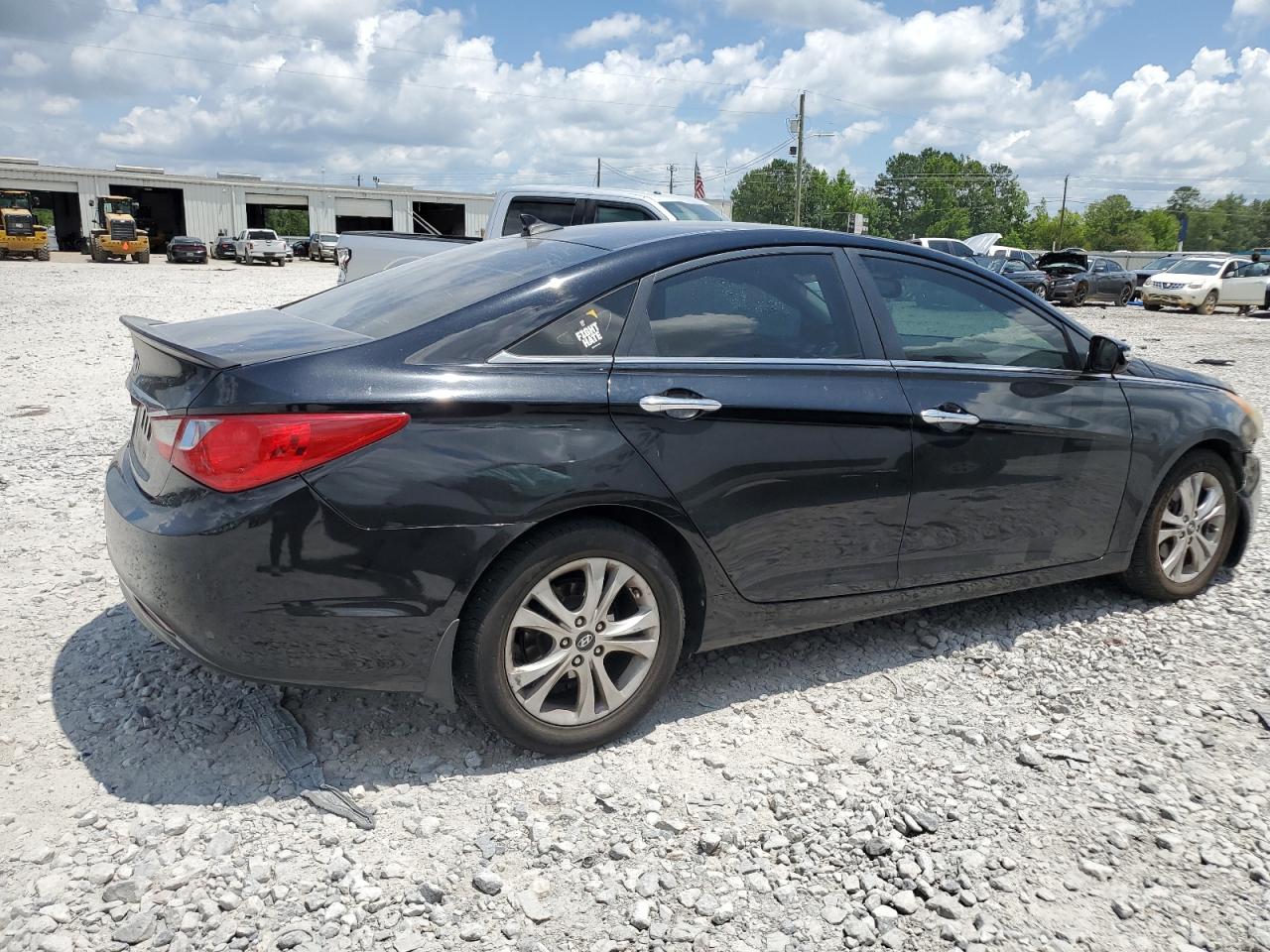 2011 HYUNDAI SONATA SE photo 3
