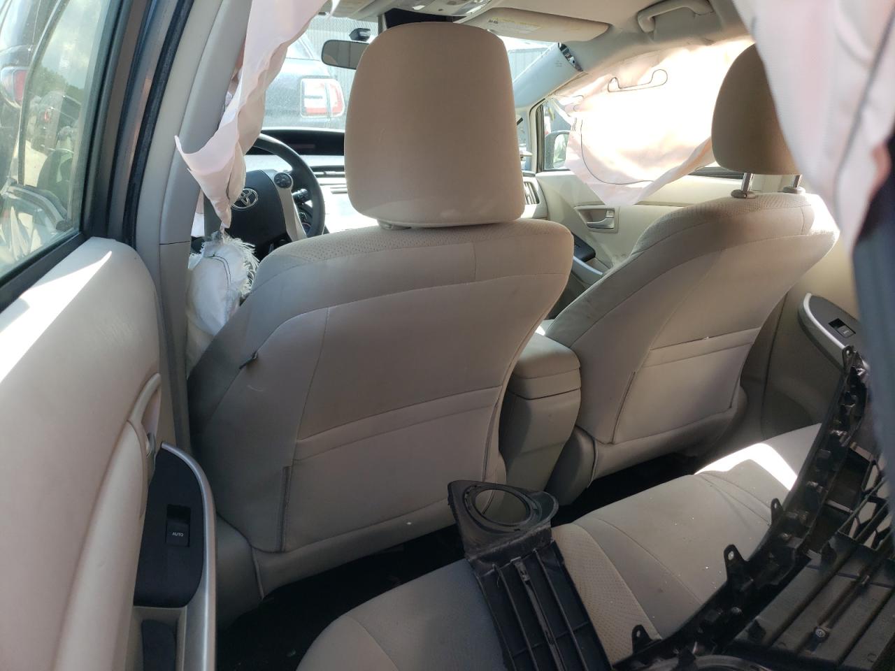 2012 TOYOTA PRIUS TWO photo 8