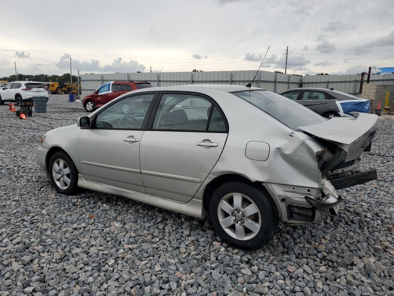 2004 TOYOTA COROLLA S photo 3