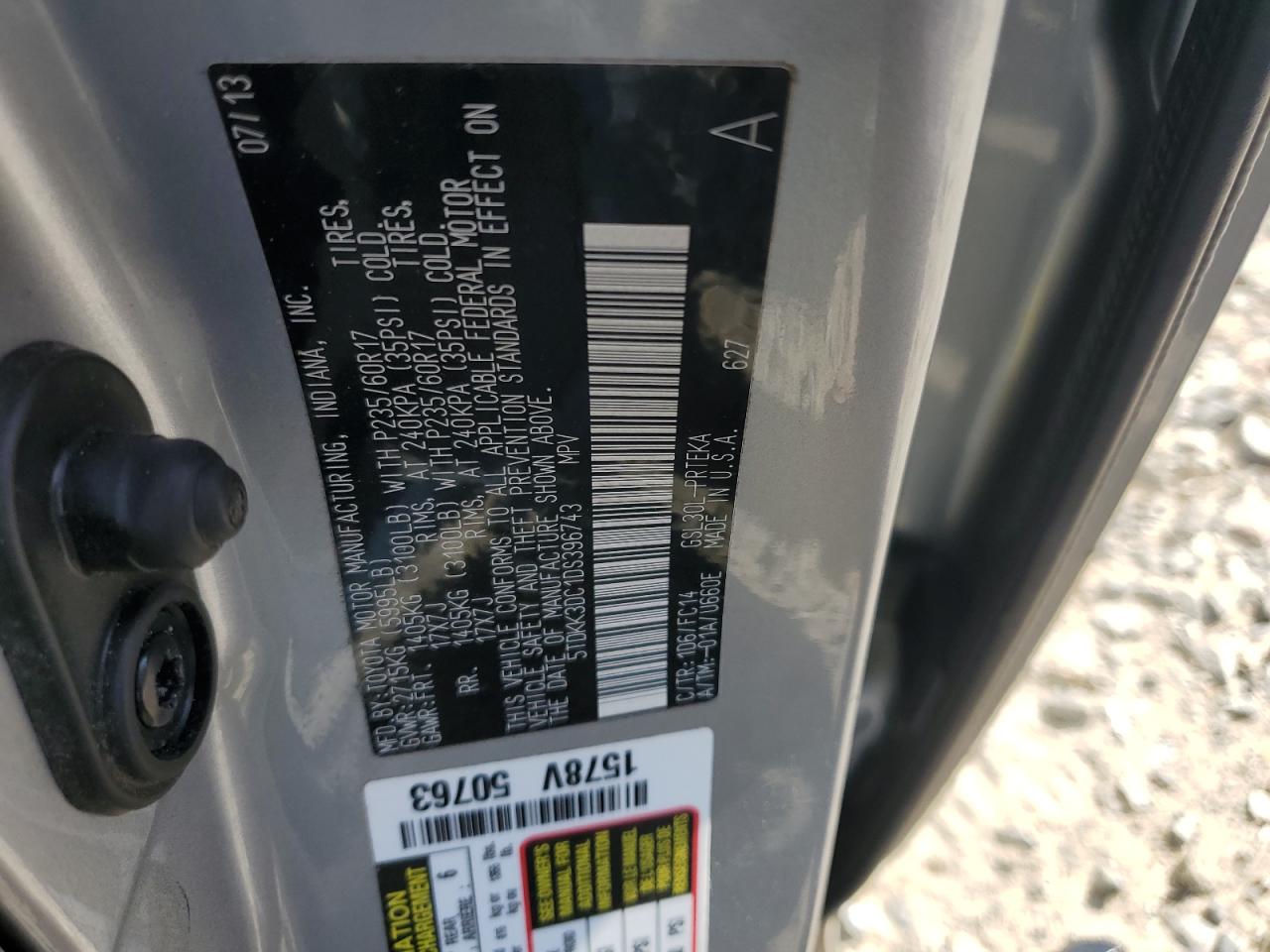 2013 TOYOTA SIENNA LE photo 13