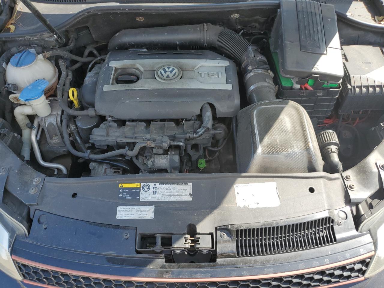 2013 VOLKSWAGEN GTI photo 11