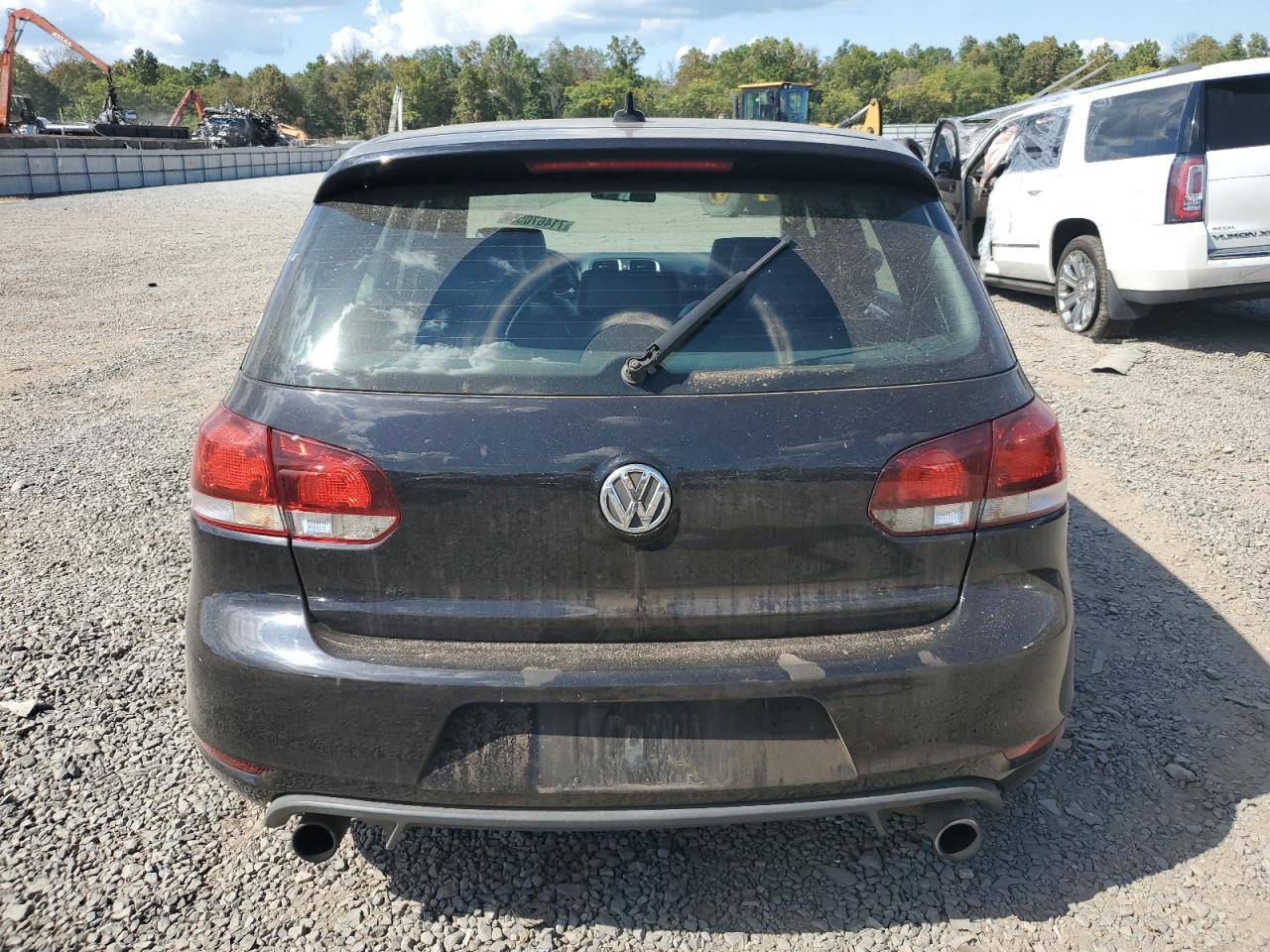 2013 VOLKSWAGEN GTI photo 6