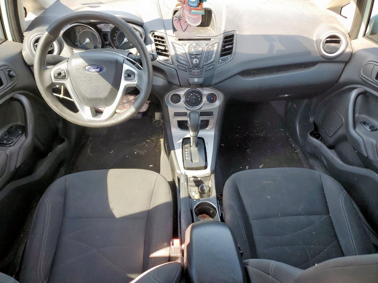 2019 FORD FIESTA SE photo 22