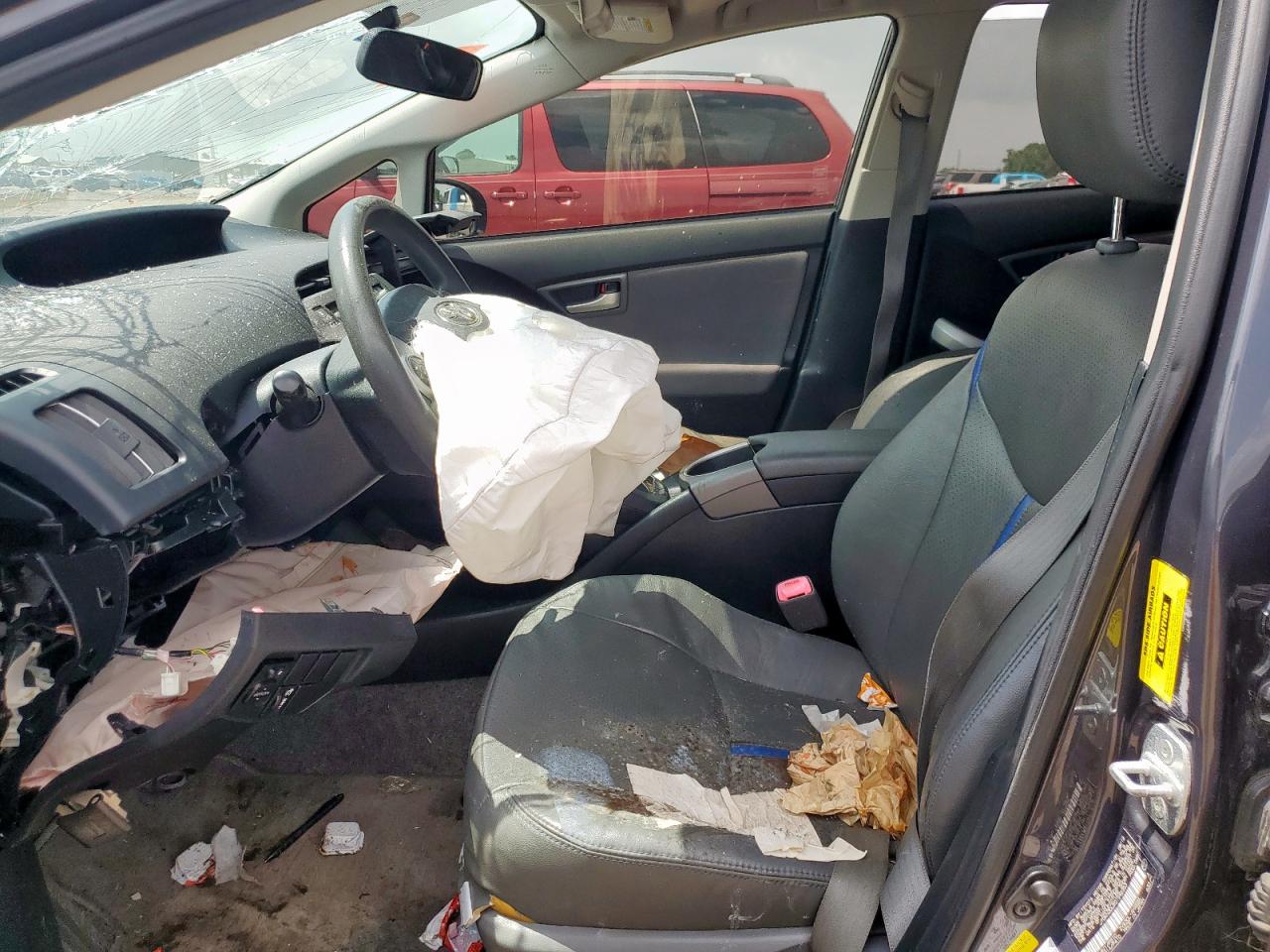 2012 TOYOTA PRIUS photo 7