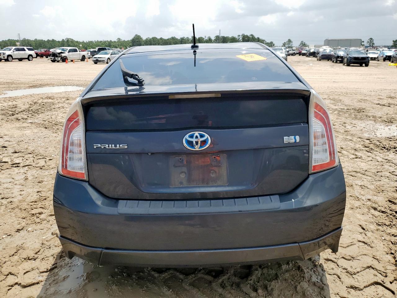 2012 TOYOTA PRIUS photo 6