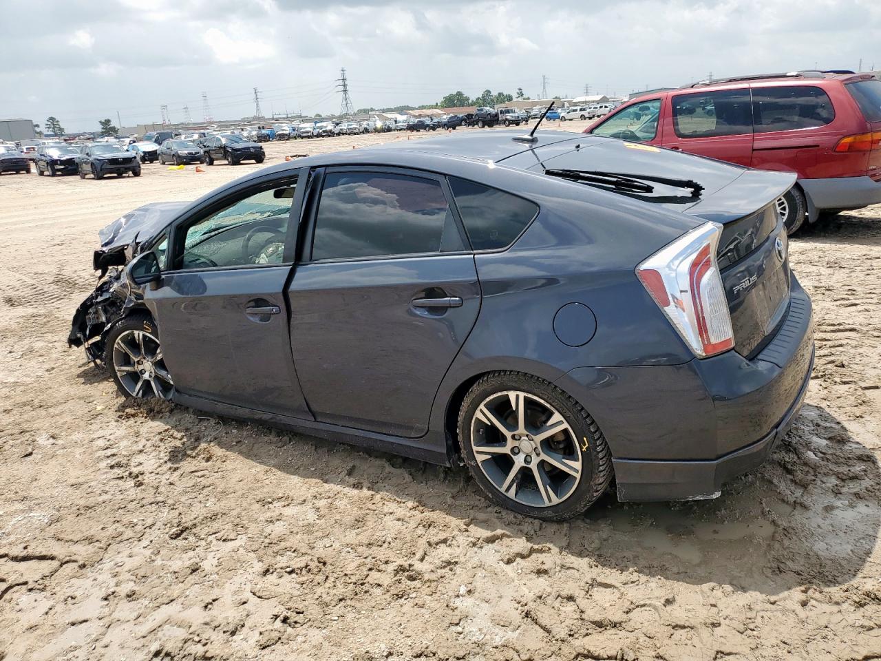 2012 TOYOTA PRIUS photo 2