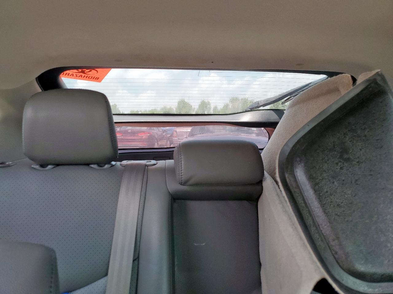2012 TOYOTA PRIUS photo 10