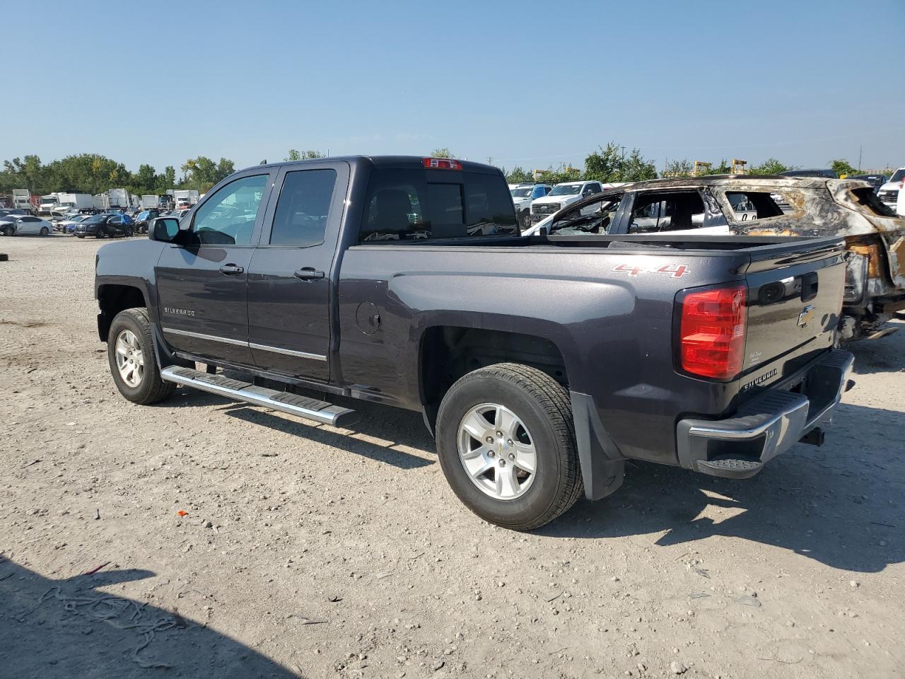 2015 CHEVROLET SILVERADO K1500 LT photo 4