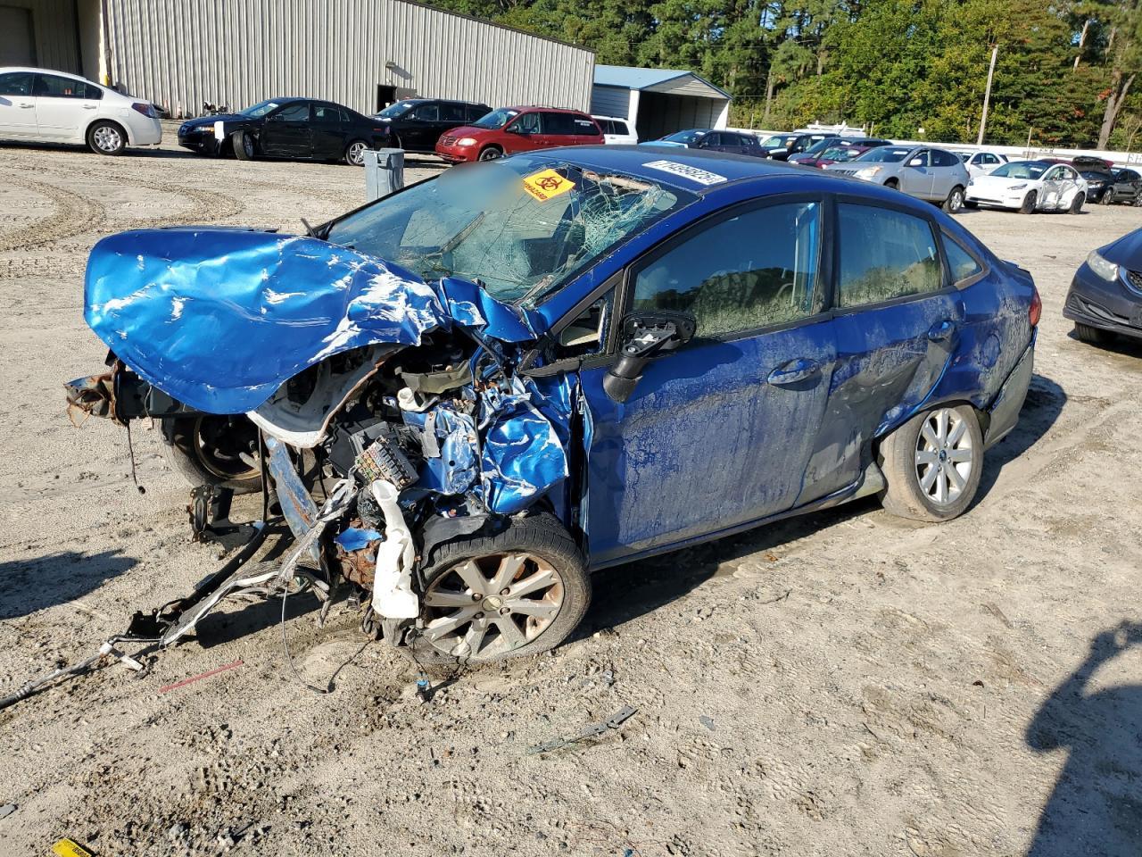 2011 FORD FIESTA