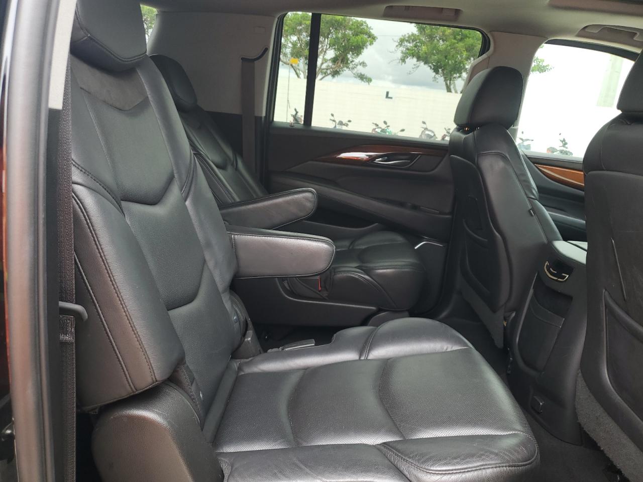 2019 CADILLAC ESCALADE ESV LUXURY photo 31