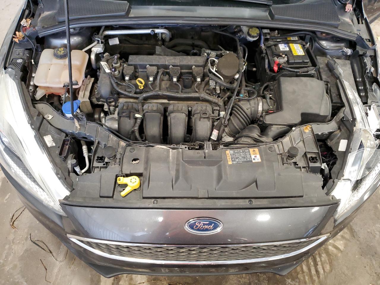2015 FORD FOCUS SE photo 21