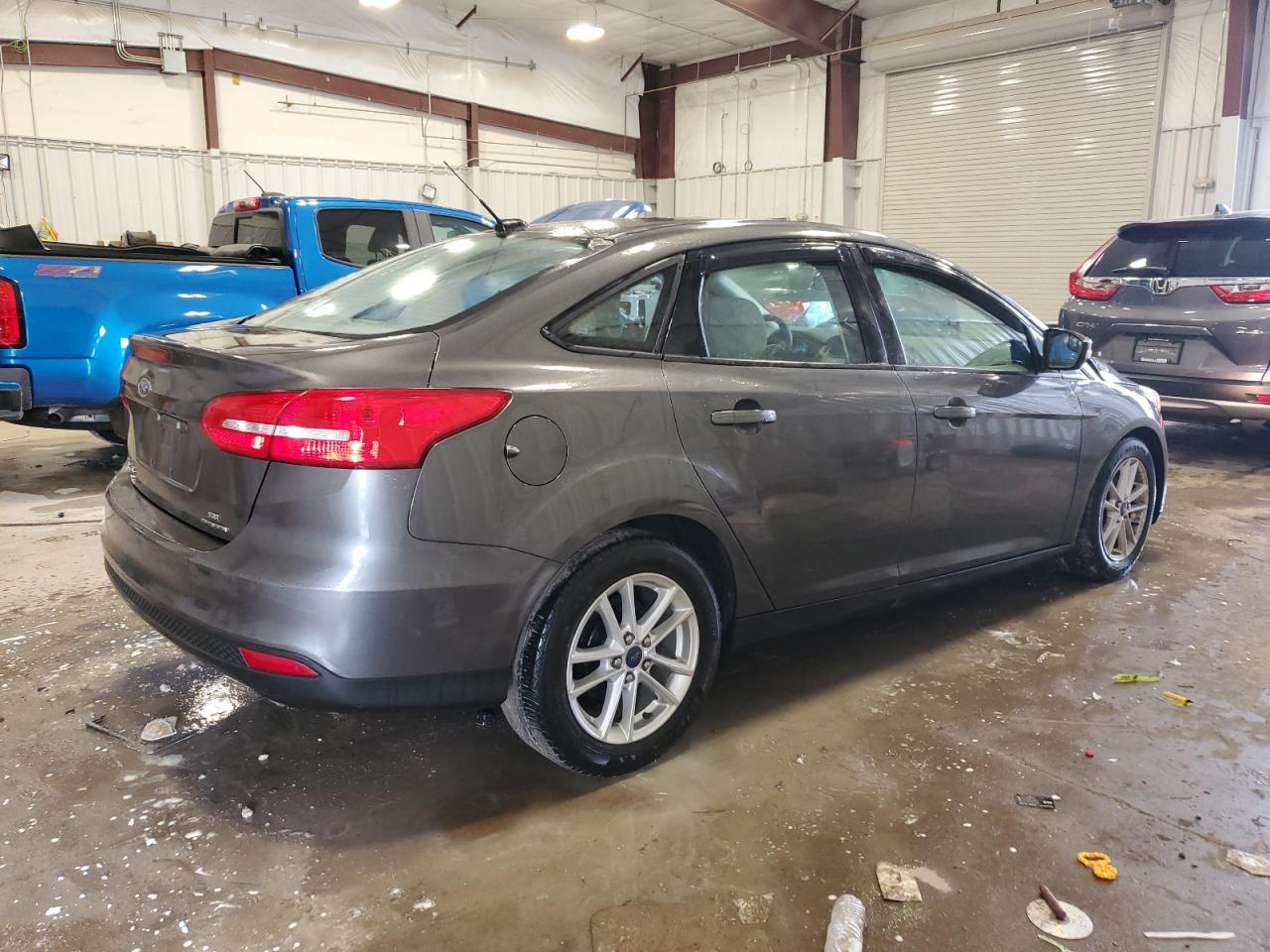 2015 FORD FOCUS SE photo 5