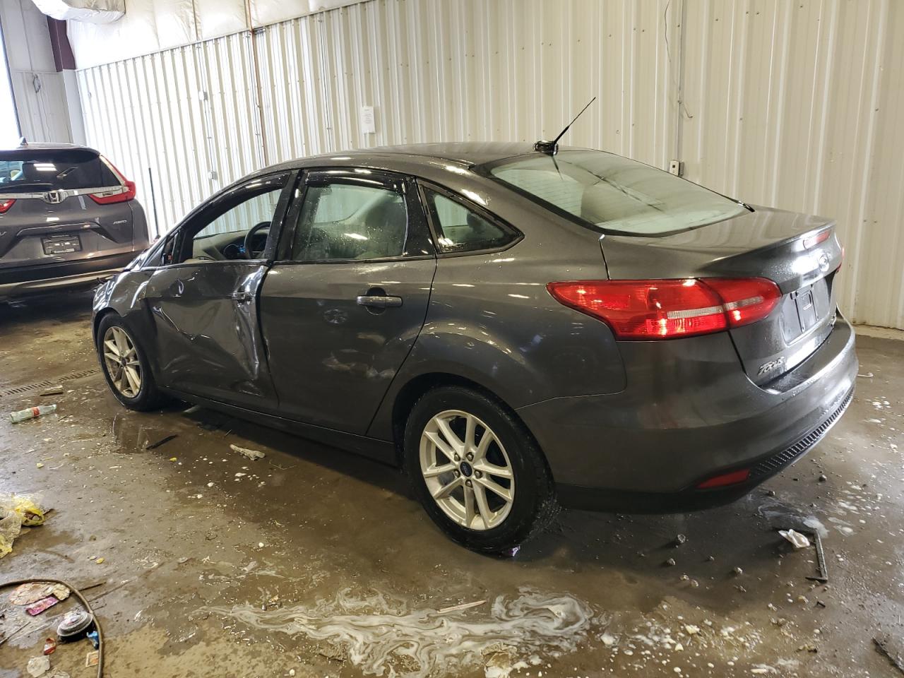 2015 FORD FOCUS SE photo 3