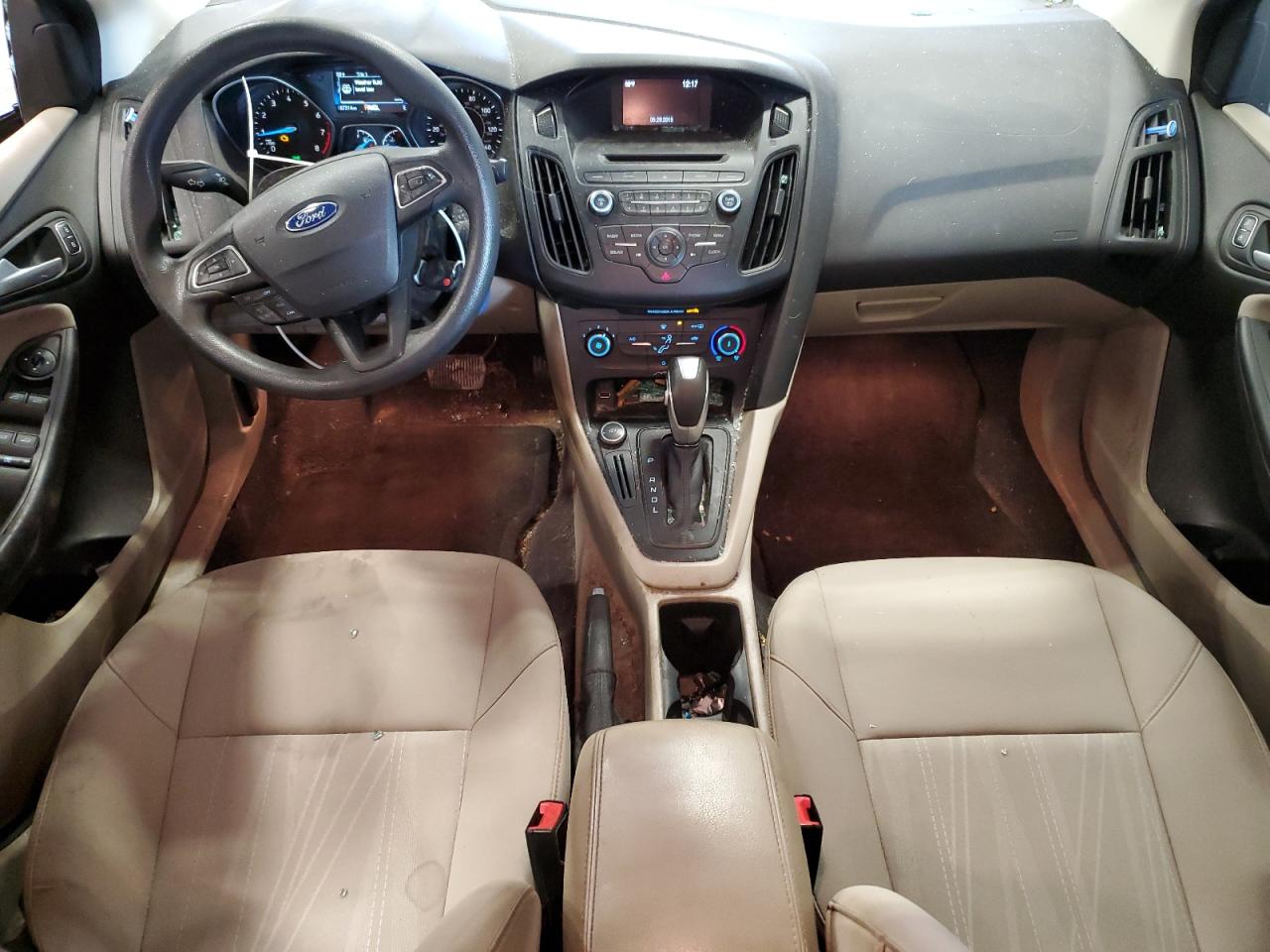 2015 FORD FOCUS SE photo 15